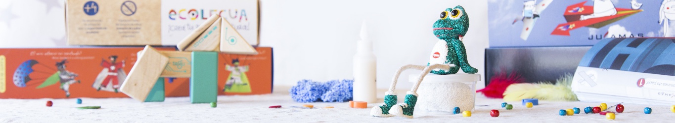 Peluches y muñecas